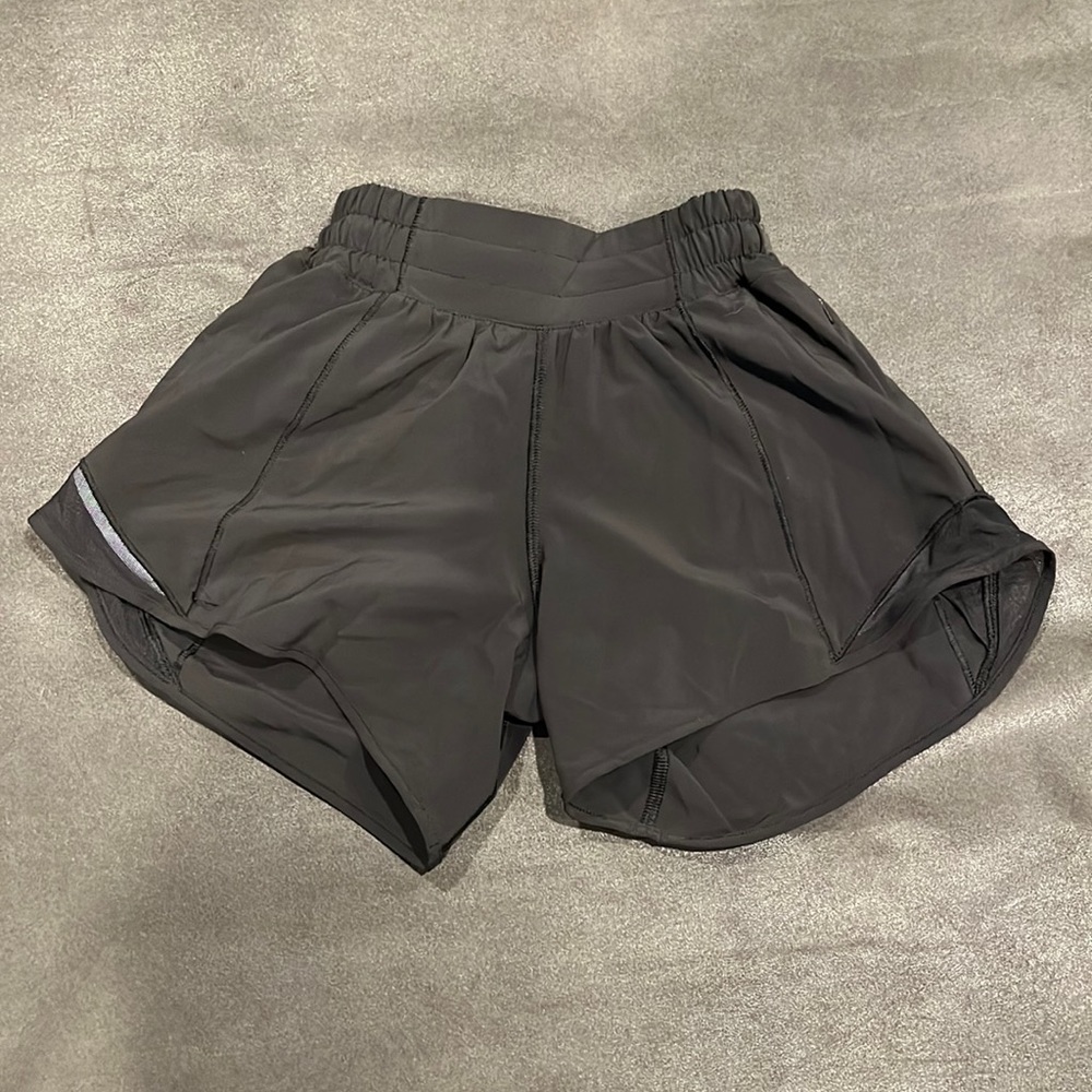 COPY - Lululemon black 4 inch high rise hotty hots size 0